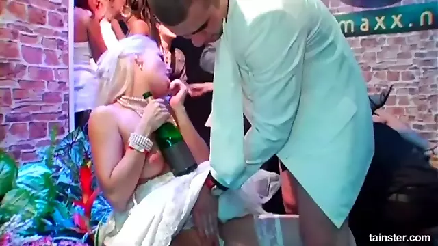 Orgije Zurka, Zurke Pred Vjencanje