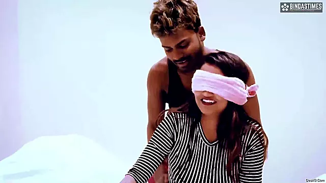 Today Exclusive -bhaiya Aur Bhabhi Ke Jaane Ke Baad Luka Chipi Khelne Ke Bahane Khudke Hi Suteli Bahan Ko Pregnant Bana Diya Kamina Bhai