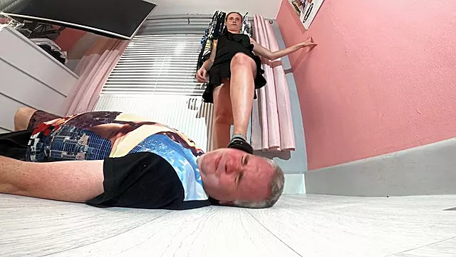 Face Slapping Shoes 2 FLOOR CAM
