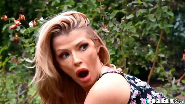 Teen Obrovská Prsa, Prsatá Blondýnka, Malinký Prsa, Sexy Prsa, Mladá Blondýnka, Nactileta Hardcore