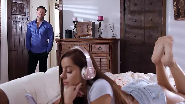 Sisate Babe, Mlade, Velika Picka, Grubo Pusenje Kurca, Kurac U Picku, Ocuh, Masturbacija Hard