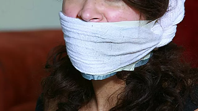 Retro Gefesselt, Gefesselt Doppel, Gefesselt Gagged, Strumpfhose Gefesselt, Gefesselt Mund
