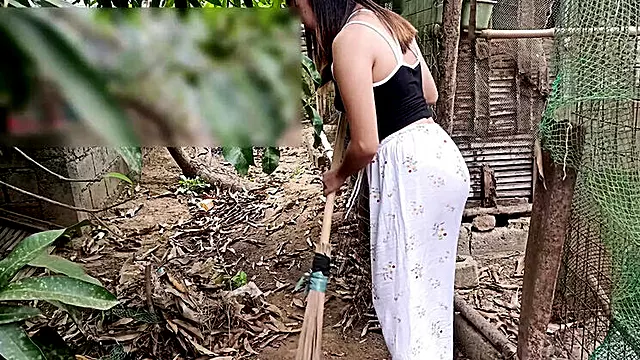 Filipina Teen Maid Fucked Hard by Boss in Backyard - Homemade HD