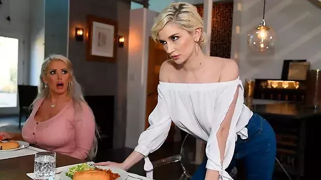 Lesbisk Bröst, Rakad Fitta Slickad, Fittor Och Tuttar, Blond Milf, Bröstonani, Milf Lesbisk Stora Bröst