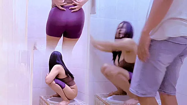 Amateur Teen Zu Hause, Badezimmer Titten, Milf Mit Großen Titten, Boy Wird Gefickt, Harte Titten