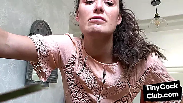 כוסיות חובבניות, מושפלת חובבניות, תחתונים חובבנית, כוסיות ברונטיות, ברונטיות סולו, משפילות זין