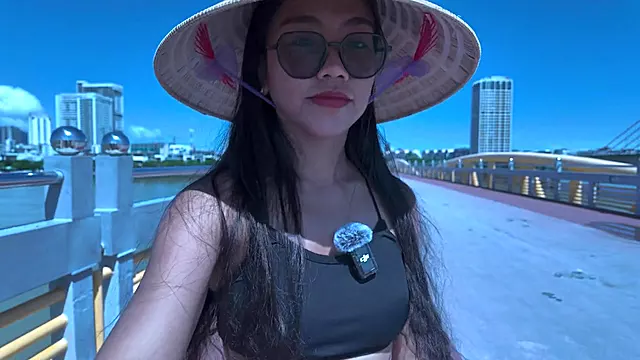 Pinay Had a Great Day Out Her Dom Made Sure the Night Was Different