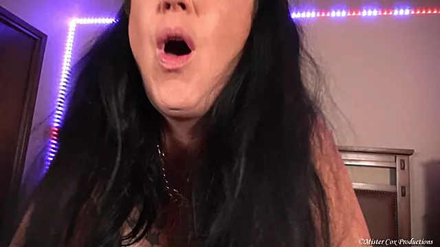 Tetka, Sise, Sa Velikim Sisama Jebu, Sperma Na Sise, Kurac U Sise, Jebanje U Usta, Tabu, Anal Mamare