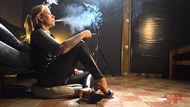 Cigarette between shiny lips 4K MP4