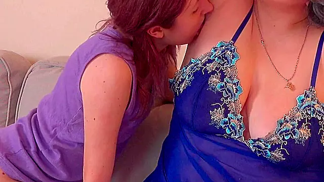 Dojrzała I Młody, Lesbijki Lizanie Dupy, Stare I Młode Lesbijki Rimming, Lezbijki Babcie Lizanie Dupy
