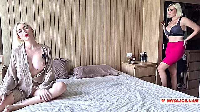 Mamas Grandes Amadoras, Big Clit Amadoras, Orgasmo Amador, Taboo Amador, Esfregando Os Peitos