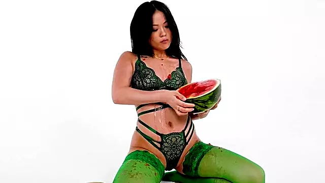 Peituda, Peituda E Buceta, Boquete Com Lingerie, Novinha Da Buceta Carnuda Fudendo Com Dotado