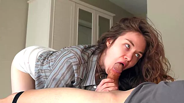 Große Tittenfick, Grosser Schwanz Dreier, Titten Aufgehängt, Brunette Big Brust, Grosser Naturbusen Draussen