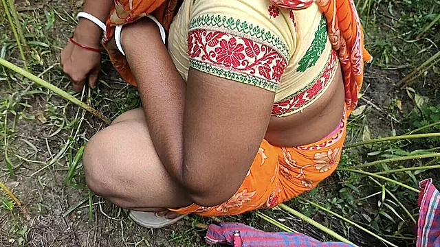 Koureni A Vystrik, Boubelky Felace, Venkovni Koureni Penisu, Zrale Phat Ass, Tluste Outdoor