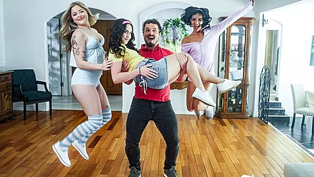 Veliko Dupe Mlade, Vani Velike Sise, Plavuse Pusenje Kurca, Plavuša Grubo, Neverovatno Veliki Kurac