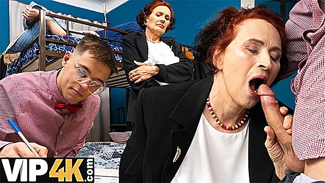 Abuela Madura, Anal Duro, Abuelas Rusas, Trios Con Transexuales, Mujeres Maduras, Viejas Con Chicos