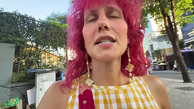 Baise A Côté De Moi