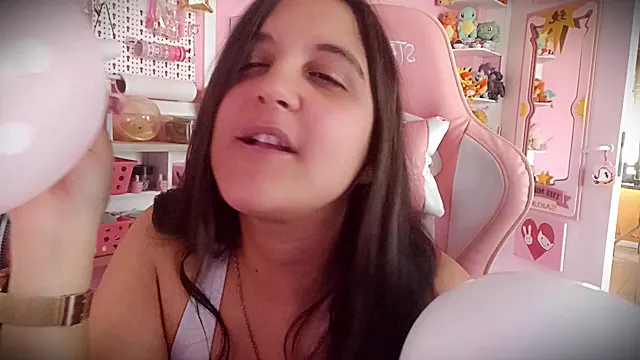 Puffy Cheeks Balloon Blowing - Bunny Looner