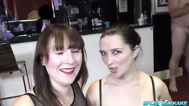 Pompino Ad Una Festa, Pompino Sperma Faccia, Pompini Milf, Milf Inglesi, Giovanissima Sborrata
