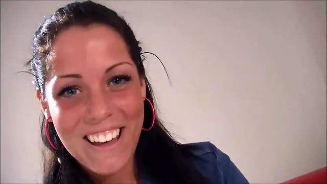 Danish Danielle & Sofie striptease