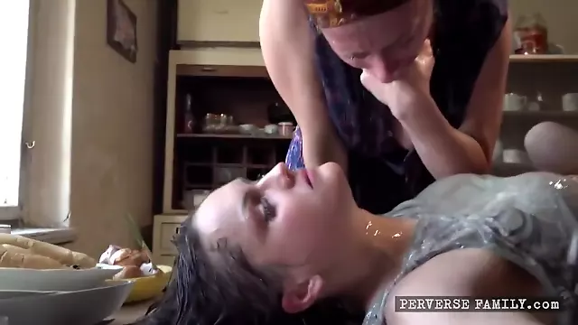 Milf Superdotato, Anal Tettone Brune, Tette Brunette, Piscia, Fetisch Di Gruppo, Vuole Un Cazzo Piu Grande Di Quello Di