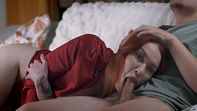 Tätowierte Amateure, Teen Amateure Creampie, Jugendlicher Amateur Blowjob, Titten, Teen In Fotze Gespritzt
