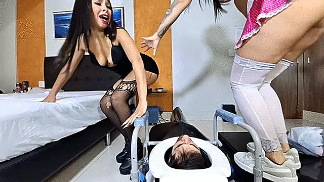 Domina Asia, Asia Cara, Asiaticas Fetichistas, Kink Morenas Dominacion, En La Cara, Chicas Fart