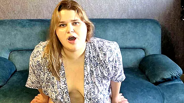 Fellation Amateur, Fesse Amateur, Amateur Première, Amatrice Naturel, Belle Femme, Fellation Gros Seins