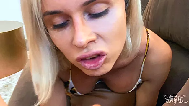 Mature Vixen Ignites Wild Interracial Passion with Latina Bedroom Heat