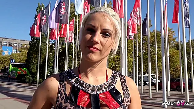Deutsch, Wichsen, Grosser Naturbusen Draussen, Deutsch Real, Handjob Sperma Auf Titten, Titten Wichsen