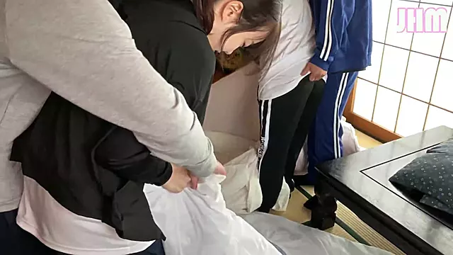 Truser, Asiatisk Blowjob, Cumshot Asiat, Truserknullebabe, Cum On Her Truser, Eldre Asiatisk