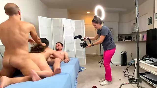 Dlouhý Penis, Cernovlasky Milfs, Velke Prsia Zrale Ženy, Výstřik Zralé Ženy, Dlouhý, Orál, Milf Nohy