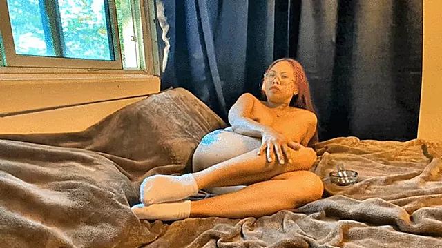 Asiatique Socks, Fumeuse Cigarette, Pied Sexy, Pieds, Fétiche Chaussette, First Nudes, Fetish Pieds Vieux
