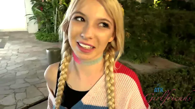 Blond Hair Babe Gf Has Male Milk In Her Amazing Coochie