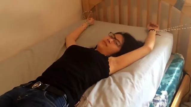ماساژ ولیسیدن پا, فوت فتیش پیر, فوت فتیش, Bdsmفوت فتیش, بدسم ژاپنی, پا ژاپنی, ماساژ ژاپنی ن, ماساژ خنده دار