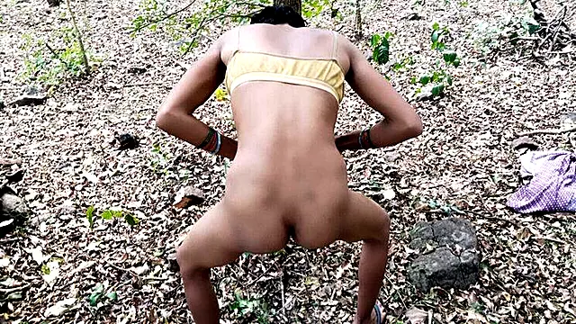 Desi Village Girl Fucks Step Brother in Jungle - Hot Indian Teen Outdoor Sex