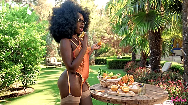 Negras Culo Grande Solo, Culo Grande Vibrador Hd, Cara Negras, Negra Erotico, Culos Negros