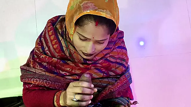 Desi Indian Couple Homemade Sex - Real Amateur Romance with Brunette Wife