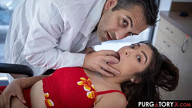 کون, کیر بزرگ, دهنی سبزه, کیر خیلی دراز, منی زیاد, خودنما, ساک زدن مو, خیلی لاغر و دراز, کیر بسیار نازک
