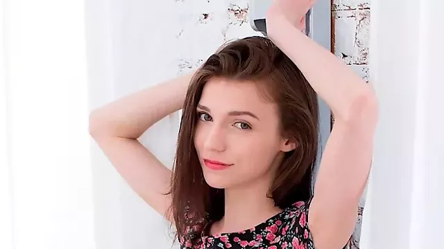 سکس ممه گنده, کوس مو دار بزرگ, ساک زدن عمیق, کیر عمیق, کشتی کج سکس, منی زیاد, کوس جوان, پستون کم سن