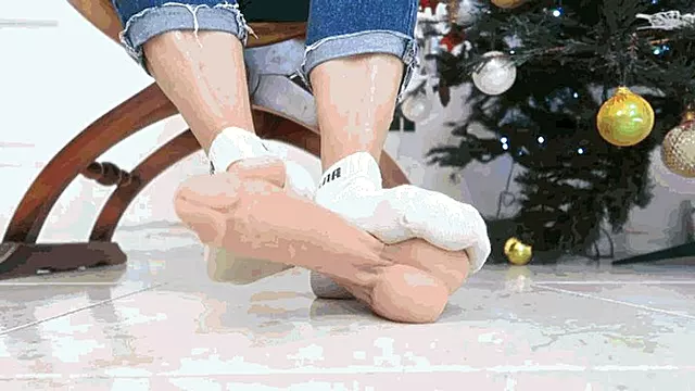 Stomping facking dildo AVI ( 1920x1080) FHD