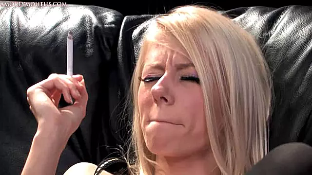 Blond Milf, Oral Lizanie, Lizanie Wielkie Cyce, Cycate Mamuśki, Pizdy Mam Z Du Ymi Cyckami