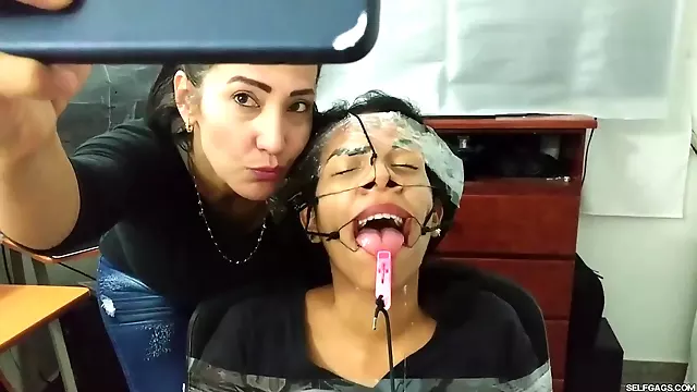 Mamas Grandes Amadoras, Amadoras Amarradas, Lesbicas Amadoras, Maso, Peituda Amarrada, Humilhada E Amarrada