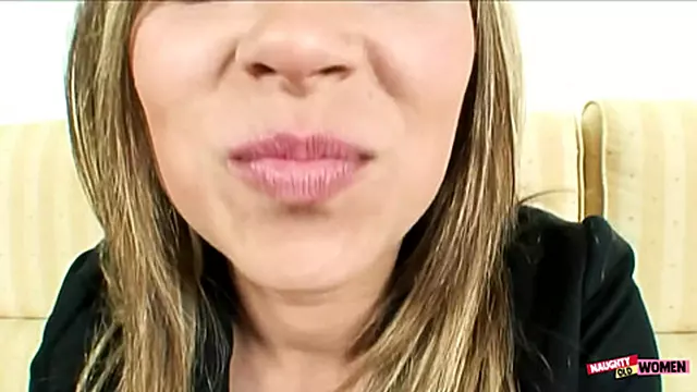 Anál, Velky Penis Anal, Anal Brylaty Brunetky, Z Analu Do Pusy, Kozy, Velký Penisy Creampie