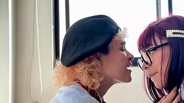 Cipka Z Tyłu, Blondynki, Cipki, Cycki, Blondynki Małe Piersi, Latynoski, Lesby Lizanie Cycków