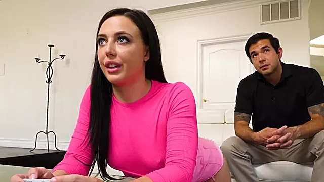 Sex with man ends with cum on belly for the MILF