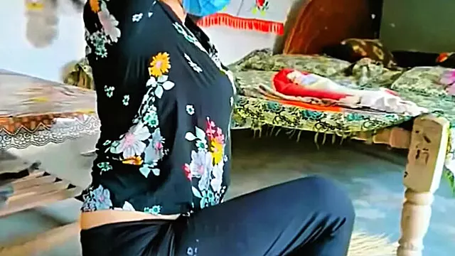 Muskan Rani Pakistani Village Girl Homemade Doggystyle Sex Viral Video