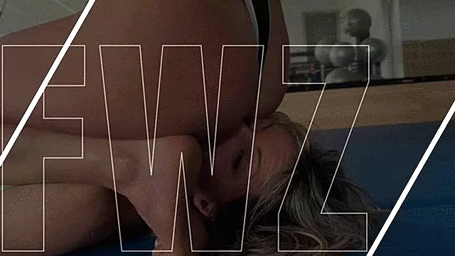 CATFIGHT Pamela Vs. Samantha in 4K!