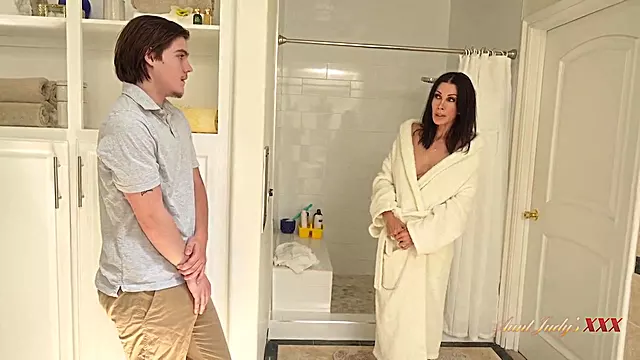 Kozy, Velká Prsa Prsa Milf, Velke Prsa Sprcha, Velké Kozy, Sprcha Přistižení, Mal Prsia S Lo Zrel Eny