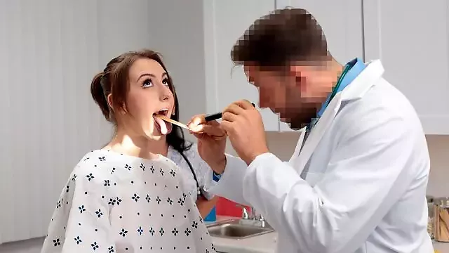 Kunda, Velky Kozy Lizani, Černovláska Kundu, Trojka, Líže Si Kundu, Lizani, Prsa Na Obličeji, Amaterska Trojka